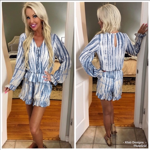 🛍LAST 2! Gorgeous Blue V Neck Tie Dye Romper! - Picture 7 of 7